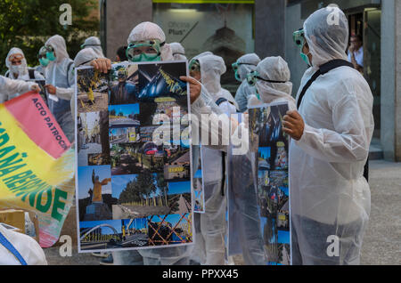 Madrid, Spagna. Il 28 settembre 2018. Rally contro giallo nodo della Catalogna indipendenza, il 28 settembre 2018 via San Bernardo, Madrid, Spagna. Enrique Davó/Alamy Live News Foto Stock