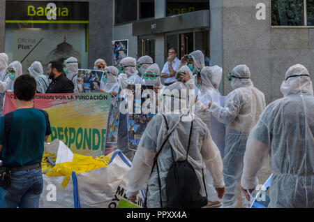 Madrid, Spagna. Il 28 settembre 2018. Rally contro giallo nodo della Catalogna indipendenza, il 28 settembre 2018 via San Bernardo, Madrid, Spagna. Enrique Davó/Alamy Live News Foto Stock