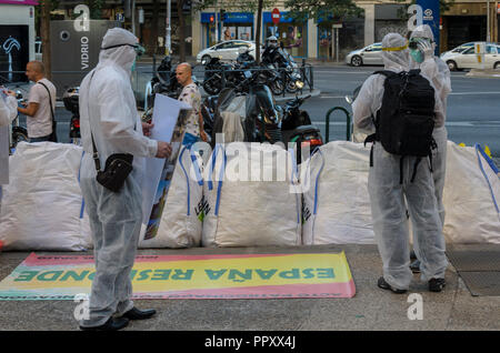 Madrid, Spagna. Il 28 settembre 2018. Rally contro giallo nodo della Catalogna indipendenza, il 28 settembre 2018 via San Bernardo, Madrid, Spagna. Enrique Davó/Alamy Live News Foto Stock