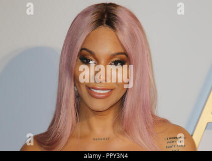 Londra, Regno Unito. Il 27 settembre 2018. Munroe Bergdorf, è nata una stella Premiere europeo, Vue West End di Londra, 27 settembre 2018. Foto di Tejas Sandhu Credito: ricca di oro/Alamy Live News Foto Stock