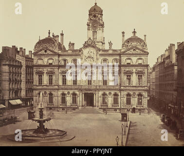 Lione. Hôtel de Ville; Édouard Baldus, Francese, nato in Germania, 1813 - 1889, Francia; circa 1861; albume silver stampa Foto Stock