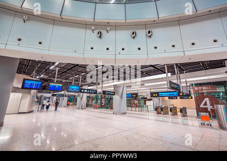Hong Kong, Cina - 02 Settembre 2018 : Partenza hall di Hong Kong Kowloon Ovest della stazione ferroviaria. È il capolinea della RAS di Hong Kong sezione del G Foto Stock