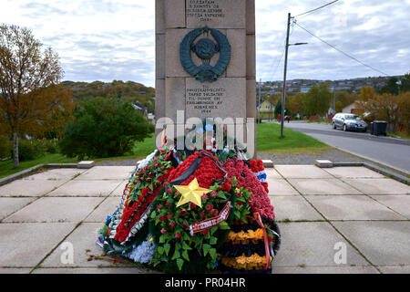 La guerra sovietica monumento eretto in onore dell'Armata Rossa che liberato Kirkenes nel 1944. La Norvegia. Foto Stock