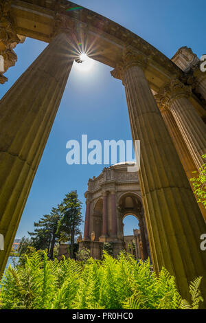 Vista del Palazzo delle Belle Arti Theatre di San Francisco, California, Stati Uniti d'America, America del Nord Foto Stock