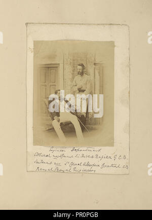 General Maggiore Sir Robert Napier e il Tenente Colonnello William Wilberforce Harris Greathed, Bengala Royal Engineers; Felice Beato Foto Stock