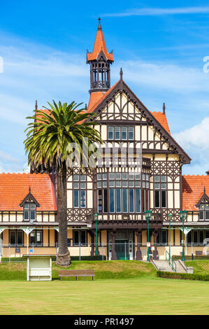 In stile Tudor Museo di Rotorua e ai Giardini del Governo, Rotorua, Isola del nord, Nuova Zelanda, Pacific Foto Stock