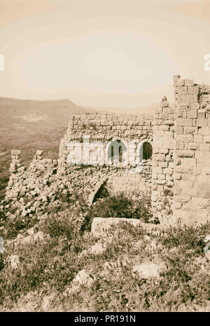 A est del Giordano e il Mar Morto. Piano superiore del castello di Ajlun. 1900, Giordania, ʻAjlūn Foto Stock