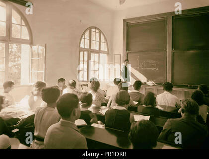 Attività sionista in Palestina. La Hebrew University. Classe in matematica. Einstein Institute. 1925, Gerusalemme Foto Stock