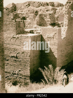 L'Iraq. Babilonia. La Ishtar Gate. 1932, l'Iraq, Babilonia, estinto city Foto Stock