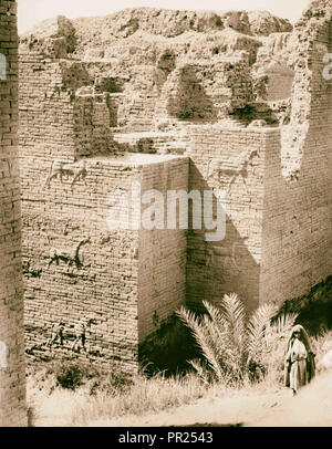 L'Iraq. Babilonia. La Ishtar Gate. 1932, l'Iraq, Babilonia, estinto city Foto Stock