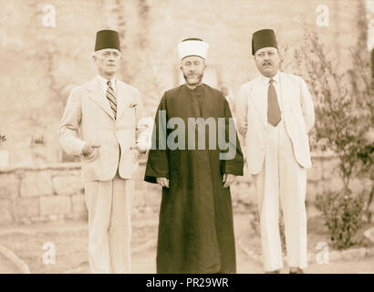 Disturbi della Palestina 1936. I membri dell'Arabo Comitato superiore. Da sinistra a destra ex sindaco, Gran Mufti & presente Sindaco Foto Stock