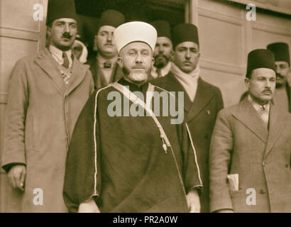 Disturbi della Palestina. Il Gran Mufti. Haj Amin eff. el-Husseini, con accompagnatori Foto Stock