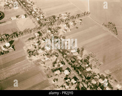 Viste di aria della Palestina. Percorso aria su Cana di Galilea, Nazaret, Pianura di Sharon, ecc. Wilhelma. Colonia tedesca sulla pianura Foto Stock