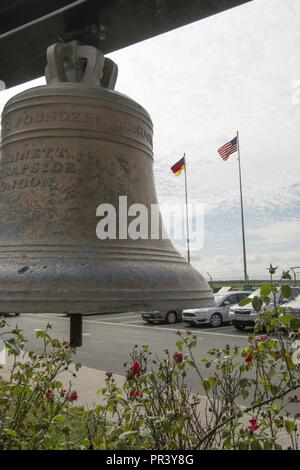 I soldati e i membri della famiglia del XII Combattere la Brigata Aerea e U.S. Presidio militare di Ansbach ha preso parte nel ventoso25 5k Memorial correre intorno al Katterbach Army Airfield, Ansbach, Germania Luglio 28, 2017. Windy25 era il segno di chiamata del velivolo da Fox Company, 159Reggimento Aviazione "Big ventoso'. Hanno compiuto il sacrificio estremo mentre serve all'Operazione Enduring Freedom, in Afghanistan il 6 aprile 2005. Il ventoso25 Memorial Fund è stato creato per onorare il loro lascito sostenendo attivamente i familiari e superstiti di tutta la nostra nazione eroi. Foto Stock