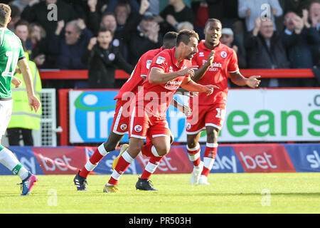 Crawley, Regno Unito. 29 Settembre 2018.Filipe Morais di Crawley Town punteggi per renderlo 3-1 durante il cielo EFL scommettere League 2 corrispondenza tra la città di Crawley e Yeovil Town al Checkatrade.com Stadium, Crawley, Inghilterra il 29 settembre 2018. Foto di Ken scintille. Solo uso editoriale, è richiesta una licenza per uso commerciale. Nessun uso in scommesse, giochi o un singolo giocatore/club/league pubblicazioni. Credit: UK Sports Pics Ltd/Alamy Live News Foto Stock