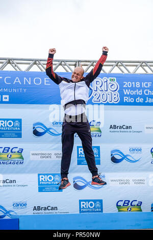 Rio de Janeiro, Brasile. 29Sep, 2018. Canoa Slalom/: World Championship: Canadese singola, gli uomini: il tedesco Franz Anton festeggia il suo primo posto. Credito: Rebekka Anton/dpa/Alamy Live News Foto Stock