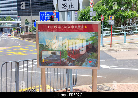 Hong Kong - Luglio 01, 2018: scheda segno per il Tram del Picco Foto Stock