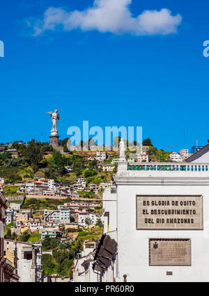 Vista verso El Panecillo, Quito Pichincha Provincia, Ecuador Foto Stock