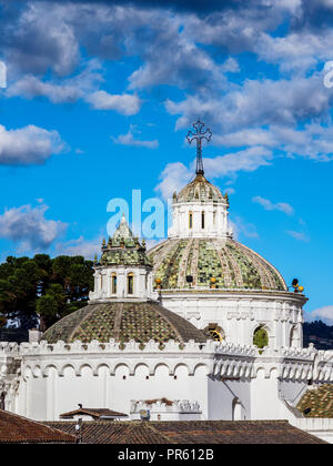 Cupole di La Compania Chiesa, Città Vecchia, Quito Pichincha Provincia, Ecuador Foto Stock