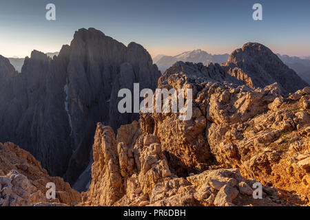 Sassopiatto. Gruppo del Sassolungo. Le Dolomiti. Foto Stock