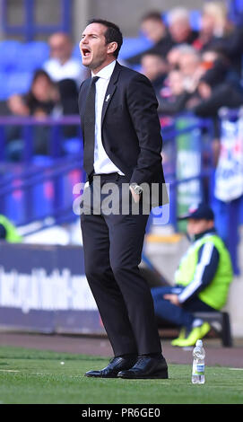 Derby County Manager Frank Lampard grida al suo compagno di squadra durante il gioco durante il cielo di scommessa match del Campionato presso l Università di Bolton Stadium. Stampa foto di associazione. Picture Data: Sabato 29 Settembre, 2018. Vedere PA storia SOCCER Bolton. Foto di credito dovrebbe leggere: Dave Howarth/filo PA. Restrizioni: solo uso editoriale nessun uso non autorizzato di audio, video, dati, calendari, club/campionato loghi o 'live' servizi. Online in corrispondenza uso limitato a 120 immagini, nessun video emulazione. Nessun uso in scommesse, giochi o un singolo giocatore/club/league pubblicazioni. Foto Stock