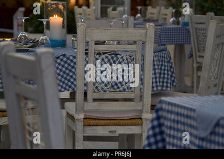 Romantico messa in tavola al ristorante Foto Stock