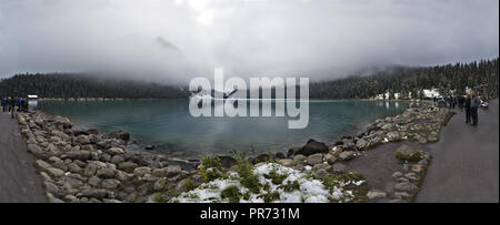 Panorama, il Lago Moraine, Banff NP, Canada Foto Stock