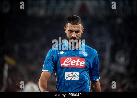 Torino, Italia. 29 settembre 2018. Raul Albiol (Napoli) durante la serie di una partita tra Juventus e Napoli a Allianz Stadium. La Juventus ha vinto 3-1 inTurin, Italia il 29 settembre 2018. Foto Stock