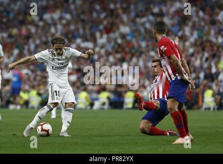 Madrid, Madrid, Spagna. 29Sep, 2018. Modric (Real Madrid) durante la Liga match tra il Real Madrid e il Club Atletico de Madrid a Estadio Santiago Bernabéu di Madrid in Spagna. Credito: Manu Reino/SOPA Immagini/ZUMA filo/Alamy Live News Foto Stock