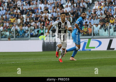 Torino, Italia. 29Sep, 2018. Il 29 settembre 2018 a Torino presso il Allianz stadium Juventus beat home Napoli. Credito: Fabio Sasso/Pacific Press/Alamy Live News Foto Stock