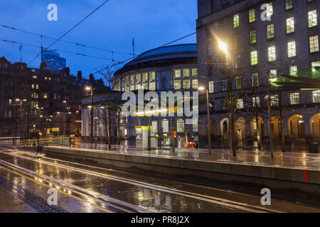 Biblioteca centrale di Manchester. Manchester, nel nord ovest dell'Inghilterra, Regno Unito. Foto Stock