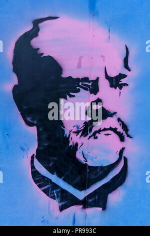 Ritratto del compositore Antonin Dvorak, stencil Street art graffiti sul muro, Praga, Repubblica Ceca Foto Stock