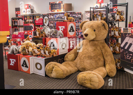 All'interno di FAO Schwarz più antico negozio di giocattoli Foto Stock