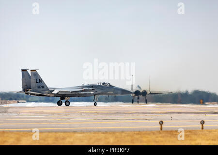 McDonnell Douglas F-15C Eagle's in rullaggio a il 16 luglio 2018 a RAF Lakenheath, Suffolk, Regno Unito Foto Stock