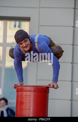 Lugano, Svizzera - 15 Luglio 2016 - comico barsulle a Buskers Festival a Lugano, Svizzera Foto Stock