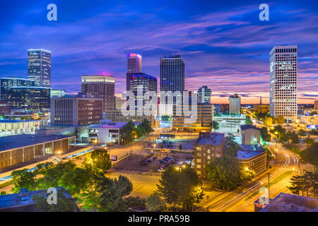 Tulsa, Oklahoma, Stati Uniti d'America skyline al crepuscolo. Foto Stock