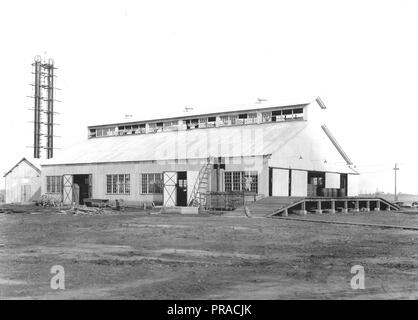 Palloncini - Impianti di elio - Sviluppo di elio lavoro realizzato sotto la direzione del Bureau of Mines. Esterno del principale impianto edificio situato a tre miglia a nord di Petrolia, Texas Foto Stock