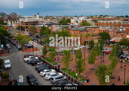 Stati Uniti Maryland Baltimore Fells Point panoramica aerea di Broadway piazza nel centro di Fells Point Foto Stock