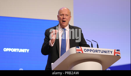 Birmingham, Regno Unito. 1° ottobre 2018. Chris Grayling Mp il Segretario di Stato per i trasporti congresso del Partito Conservatore 2018 CPI, Birmingham, Inghilterra 01 ottobre 2018 risolve il congresso del Partito Conservatore 2018 all'ICC, Birmingham, Inghilterra Credito: Allstar Picture Library/Alamy Live News Foto Stock