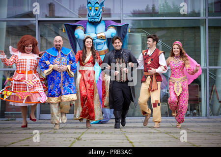 Greater Manchester, Regno Unito 1 Ott 2018. James Argent dal solo modo è Essex stelle in Aladdin a Middleton Arena in Greater Manchester Credito: Mark Waugh/Alamy Live News Foto Stock