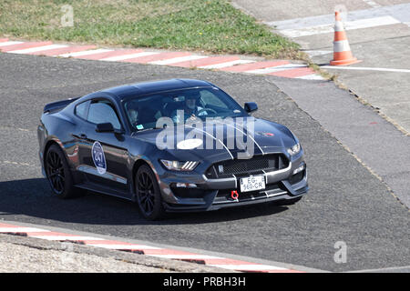 Linas-Montlhéry, Francia. 29Sep, 2018. La quarta edizione delle Grandes Heures Automobiles sul mitico circuito di Linas-Montlhéry. Foto Stock