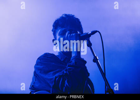 Danimarca Copenhagen - Dicembre 6, 2017. Il cantante inglese, cantautore e multistrumentista King Krule esegue un concerto dal vivo a VEGA in Copenhagen. (Photo credit: Gonzales foto - Kasper Maansson). Foto Stock