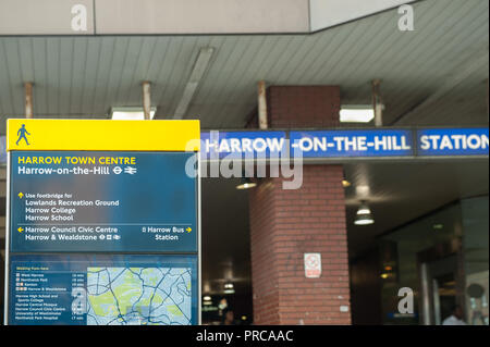 Harrow sulla collina di ingresso in stazione Foto Stock