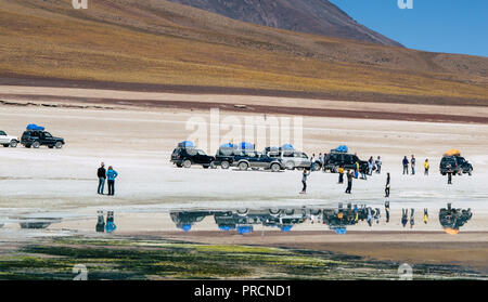 Il boliviano Salar de Uyuni viaggio Foto Stock