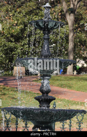 Fontana nei Maymont Gardens (Richmond, VA, USA) Foto Stock