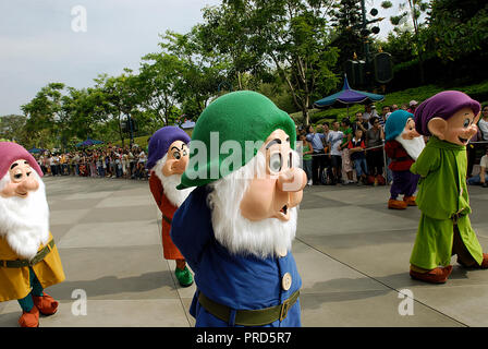 I sette nani IN PARATA DI HONG KONG DISNEYLAND Foto Stock