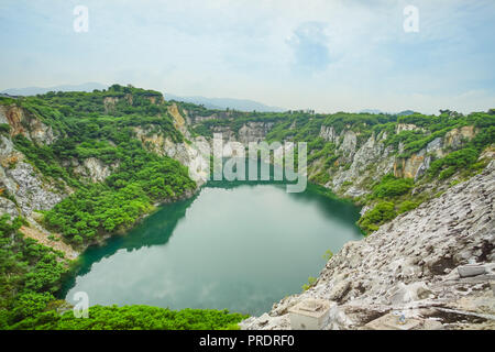 Lago di montagna del Grand Canyon Khiri Chonburi, Thailandia Foto Stock