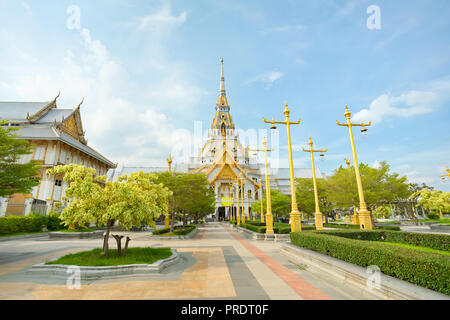 Splendido tempio Wat Sothonwararam in Chachoengsao Provincia, Thailandia. Foto Stock