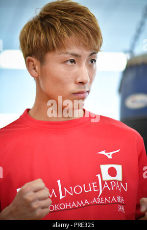 Yokohama Kanagawa, Giappone. 28 Sep, 2018. Naoya Inoue Boxe : Naoya Inoue del Giappone pone durante una conferenza stampa prima di un allenamento di media a Ohashi Boxing palestra di Yokohama Kanagawa, Giappone . Credito: Hiroaki Yamaguchi/AFLO/Alamy Live News Foto Stock