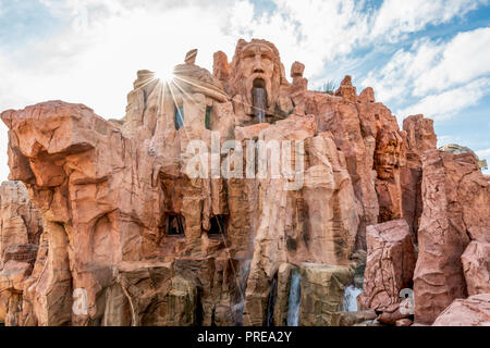 Orlando , Florida , STATI UNITI D'AMERICA - Dicembre 2017: Poseidon la furia della a Islands of Adventure, Universal Studios Florida Foto Stock